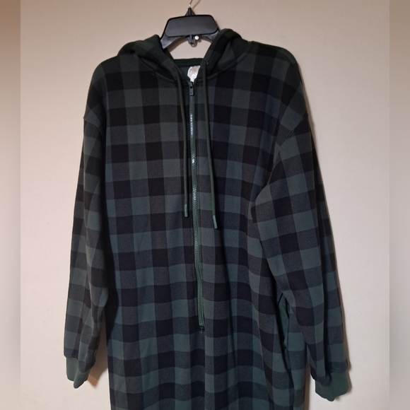 Fabletics Womens Cozy Fleece Hooded One Piece Pine Shadow Buffalo Check Sz. XL - Picture 6 of 10